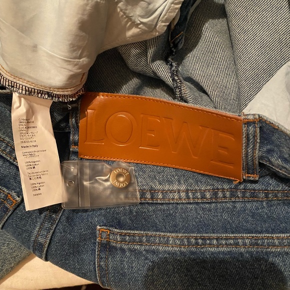 Loewe - Picture 7 of 9